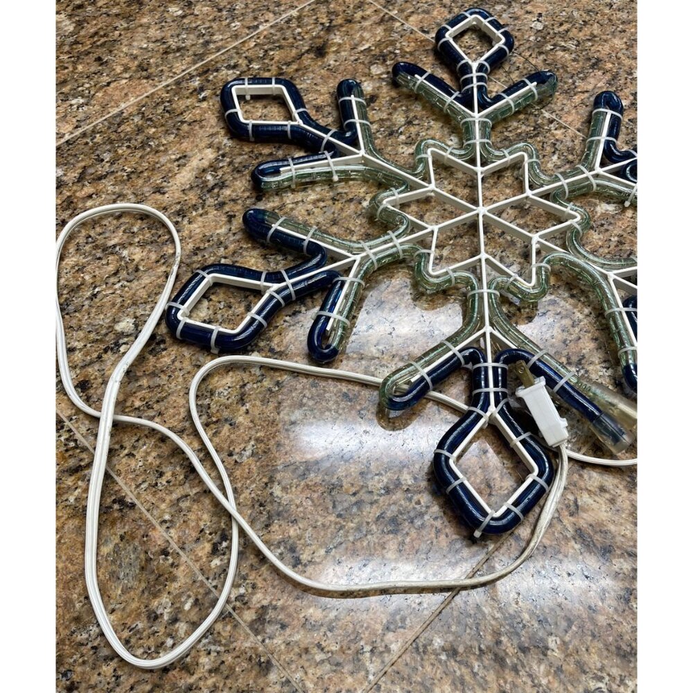 1990s Large LED Snowflake Hanging Light Decoration Plug In Winter Holidays Indoo - Picture 4 of 5